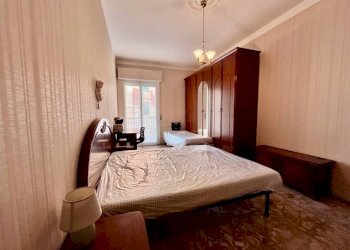 Camera da letto - Trilocale via Francesco Ravaschio, 61, Genova (zona Sestri Ponente) - foto 21