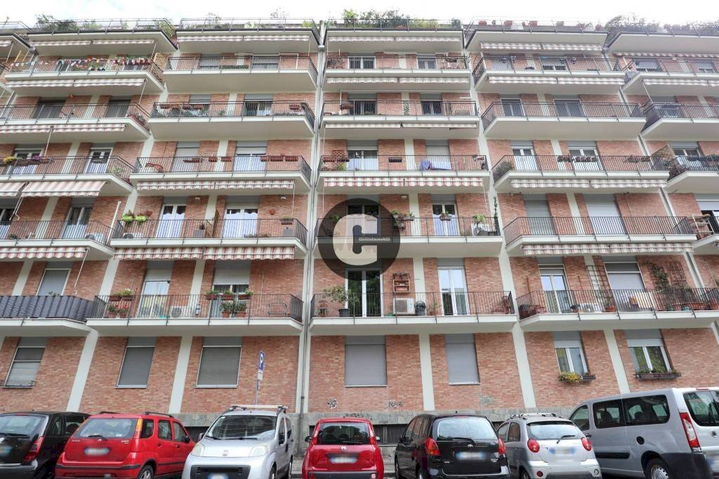 Facciata - Four-room apartment Lungo Po Alessandro Antonelli, 117/2, Torino (neighborhood Vanchiglietta) - photo 2