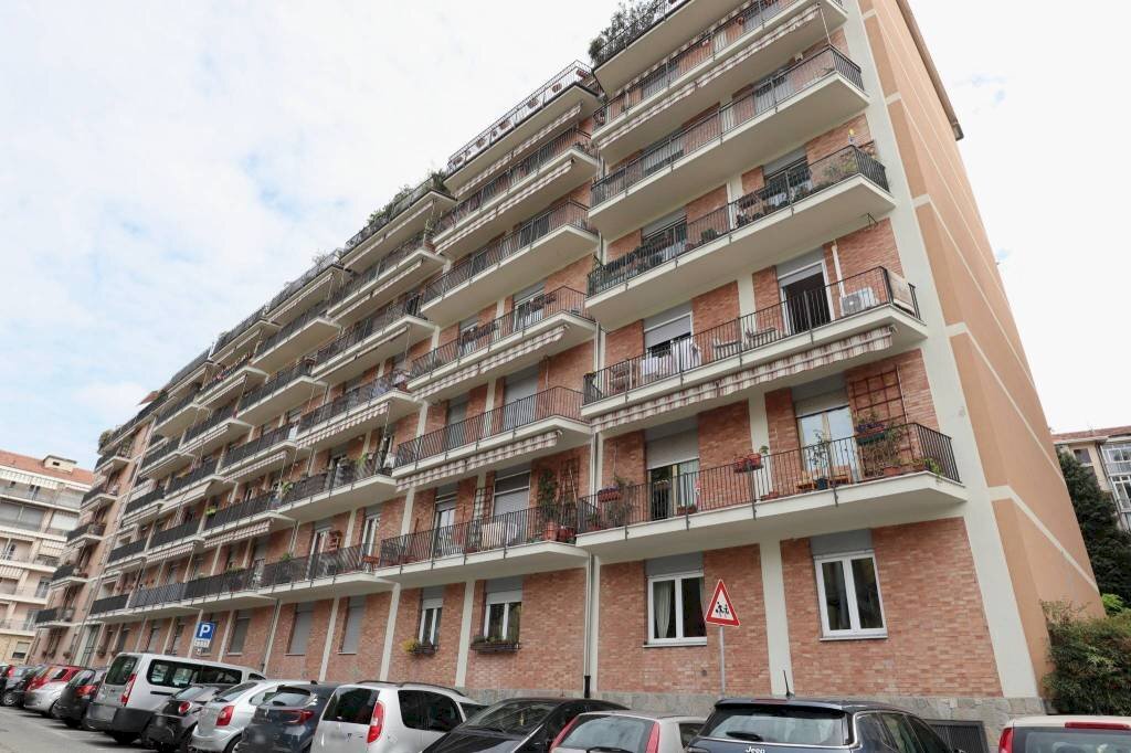 Facciata - Four-room apartment Lungo Po Alessandro Antonelli, 117/2, Torino (neighborhood Vanchiglietta) - photo 3