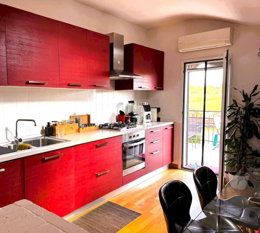 Cucina - Appartamento via Moncenisio, 10, Chieri - foto 1