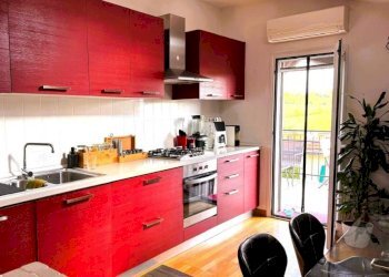 Cucina - Appartamento via Moncenisio, 10, Chieri - foto 1