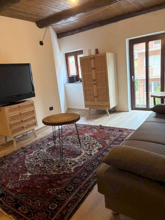 Salone - Trilocale strada Comunale di Mongreno, 50, Torino (zona Madonna del Pilone) - foto 2