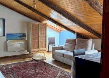 Salone - Appartamento strada Comunale di Mongreno, 50, Torino (zona Madonna del Pilone) - foto 2