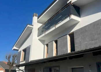 Facciata - Villa viale dei Tigli, 18, Vinovo - foto 5