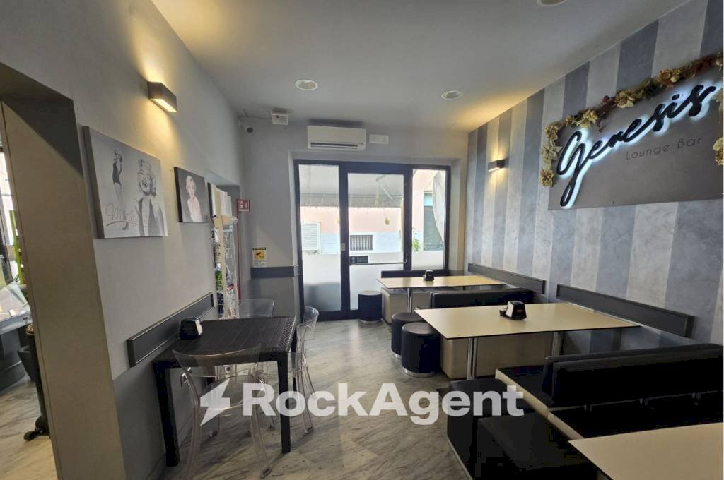 Interno non residenziale - Bar Tavola Calda - Fredda via Agostino Ghirlanda, 37, Massa - foto 2