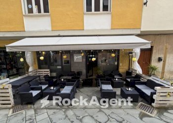 Cortile interno - Bar Tavola Calda - Fredda via Agostino Ghirlanda, 37, Massa - foto 3