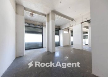 Interno non residenziale - Negozio via Giacomo Soliman, 58 R, Genova (zona Sestri Ponente) - foto 7