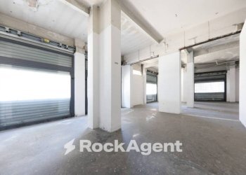 Interno non residenziale - Negozio via Giacomo Soliman, 58 R, Genova (zona Sestri Ponente) - foto 8