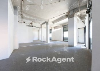 Interno non residenziale - Negozio via Giacomo Soliman, 58 R, Genova (zona Sestri Ponente) - foto 19