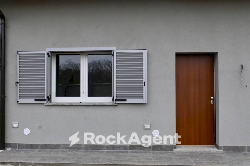 Cortile interno - Villa via Alagna, Garlasco - foto 2