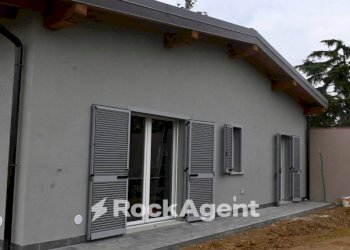Facciata - Villa via Alagna, Garlasco - foto 24