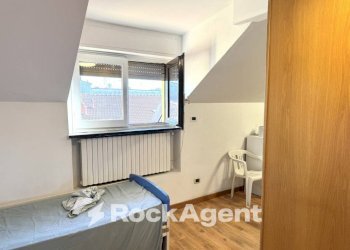 Camera da letto - Appartamento via Pietro Crespi, 10, Milano - foto 9