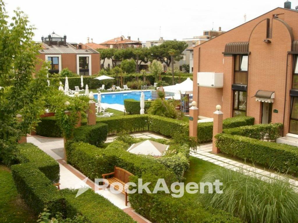 Piscina - Villa via Marcantonio Bragadin, 38, Venezia - foto 3
