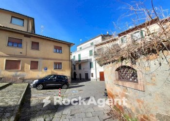 Cortile interno - Trilocale via Vallefossata, 41, Acquapendente - foto 32