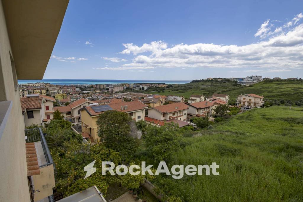 Vista - Villa via dei Tulipani, 25, Soverato - foto 2