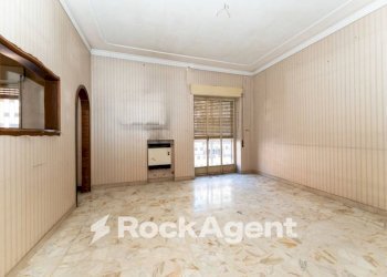 Cucina - Appartamento via Federico Ciccaglione, 15, Catania - foto 7