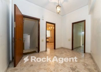 Ingresso - Appartamento via Federico Ciccaglione, 15, Catania - foto 11