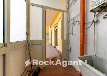 Veranda - Appartamento via Federico Ciccaglione, 15, Catania - foto 20