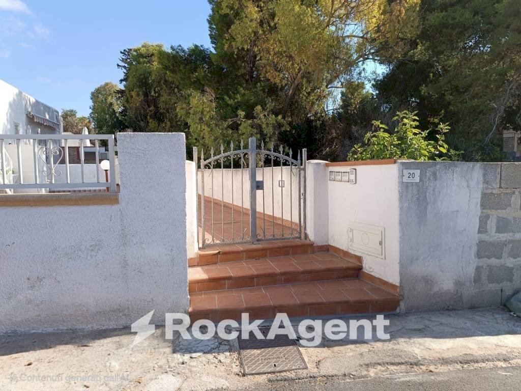 Ingresso - Casa indipendente via Taranto, 20, Morciano di Leuca - foto 3