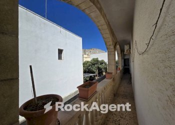 Cortile interno - Casa indipendente via Macurano, Alessano - foto 31