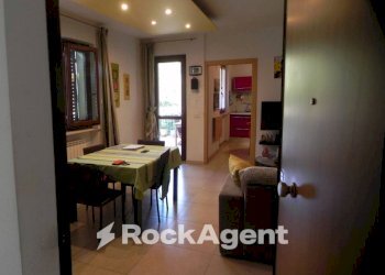 Salone - Appartamento via Pietro Nenni, 39, Montecarotto - foto 5