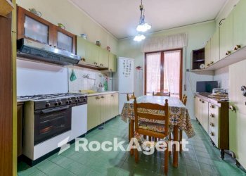 Cucina - Quadrilocale via Roma, 25, Poggiomarino - foto 9