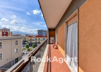 Balcone - Quadrilocale via Roma, 25, Poggiomarino - foto 11