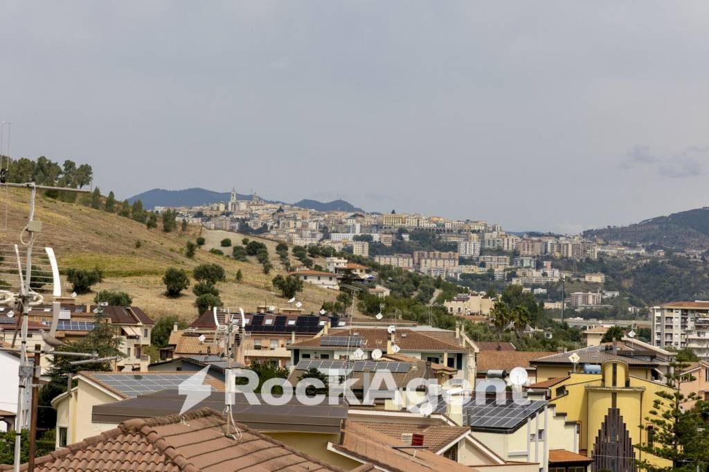 Vista - Appartamento via Aquileia, 39, Catanzaro - foto 1