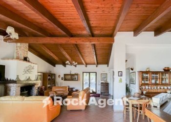 Salone - Villa contrada Donnantona, 19, Borgia - foto 2