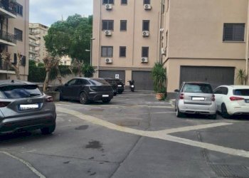 Zona - Box viale Raffaello Sanzio, 2, Catania - foto 2