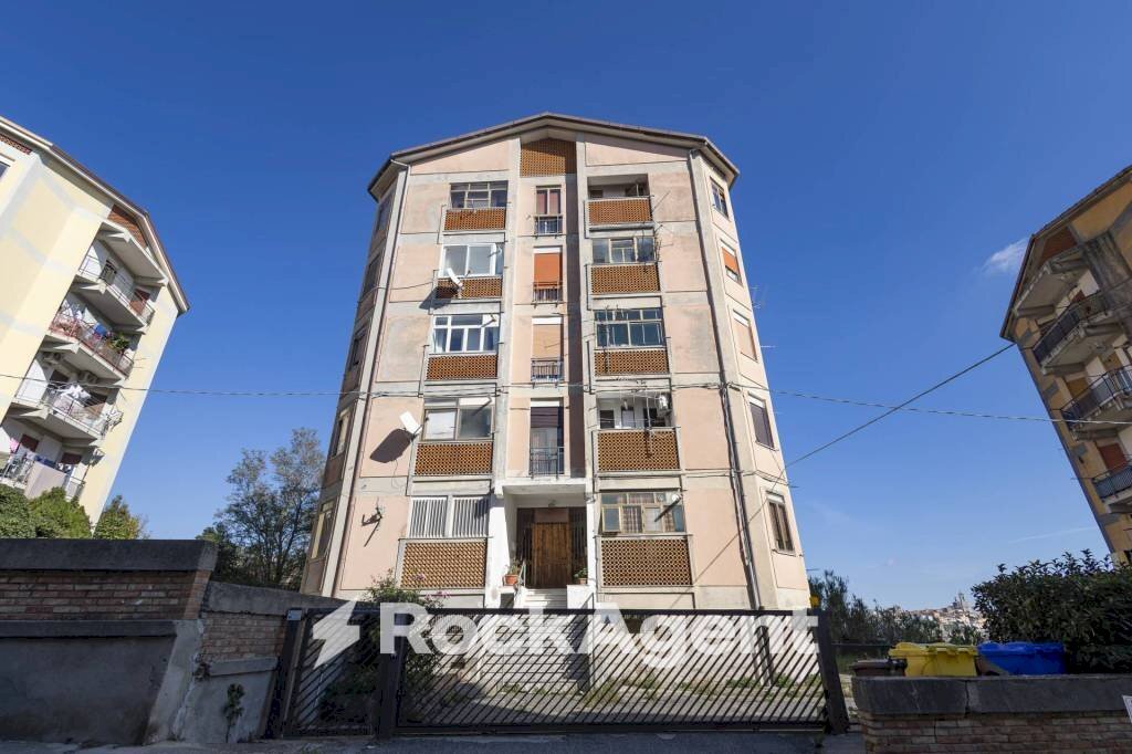 Facciata - Appartamento via Anile Antonino, 9, Catanzaro - foto 1