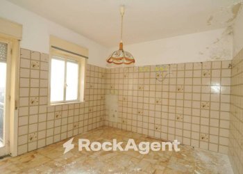 Cucina - Four-room apartment vico Tomasello, 13, San Pietro Clarenza - photo 14