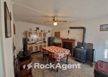 Salone - Rustico FRAZIONE CAMPORELLO 5, San Damiano al Colle - foto 8