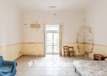 Camera da letto - Appartamento corso V. Emanuele, 129, Angri - foto 16