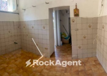 Cucina - Appartamento via Principe Umberto, Procida - foto 11