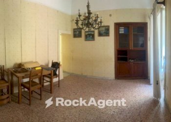 Salone - Appartamento via Principe Umberto, Procida - foto 17