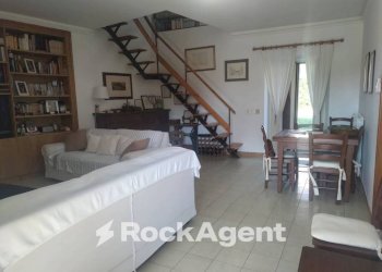 Salone - Villa via Ten.Tito Mechilli, 3, Caprarola - foto 4