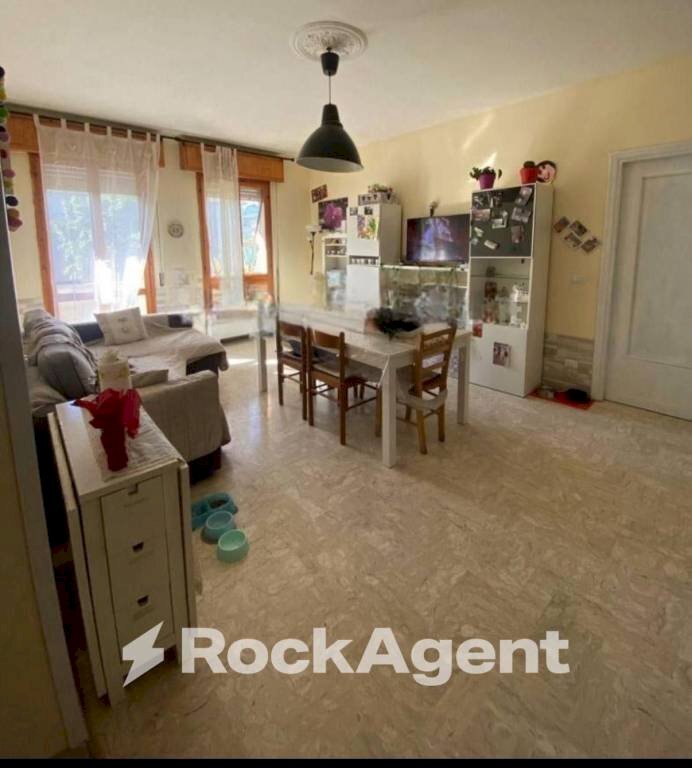 Salone - Appartamento via Malta, Borgo Val di Taro - foto 1