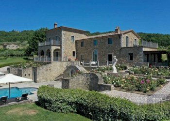 Piscina - Villa strada Provinciale di Lisciano Niccone, Lisciano Niccone - foto 1