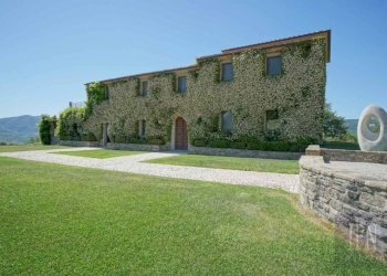 Facciata - Villa strada Provinciale di Lisciano Niccone, Lisciano Niccone - foto 12