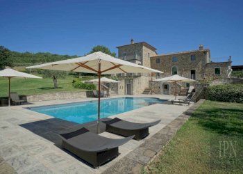 Piscina - Villa strada Provinciale di Lisciano Niccone, Lisciano Niccone - foto 16