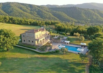 Piscina - Villa strada Provinciale di Lisciano Niccone, Lisciano Niccone - foto 26