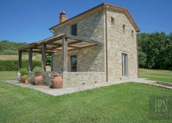 Facciata - Villa strada Provinciale di Lisciano Niccone, Lisciano Niccone - foto 48