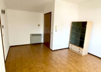 Cucina - Appartamento via Oslavia, 46, Pordenone - foto 5