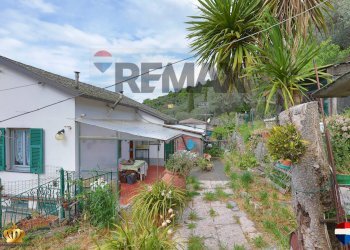 Casa indipendente Via Don Angelo Polleri, 8 
 Recco, Recco - foto 84