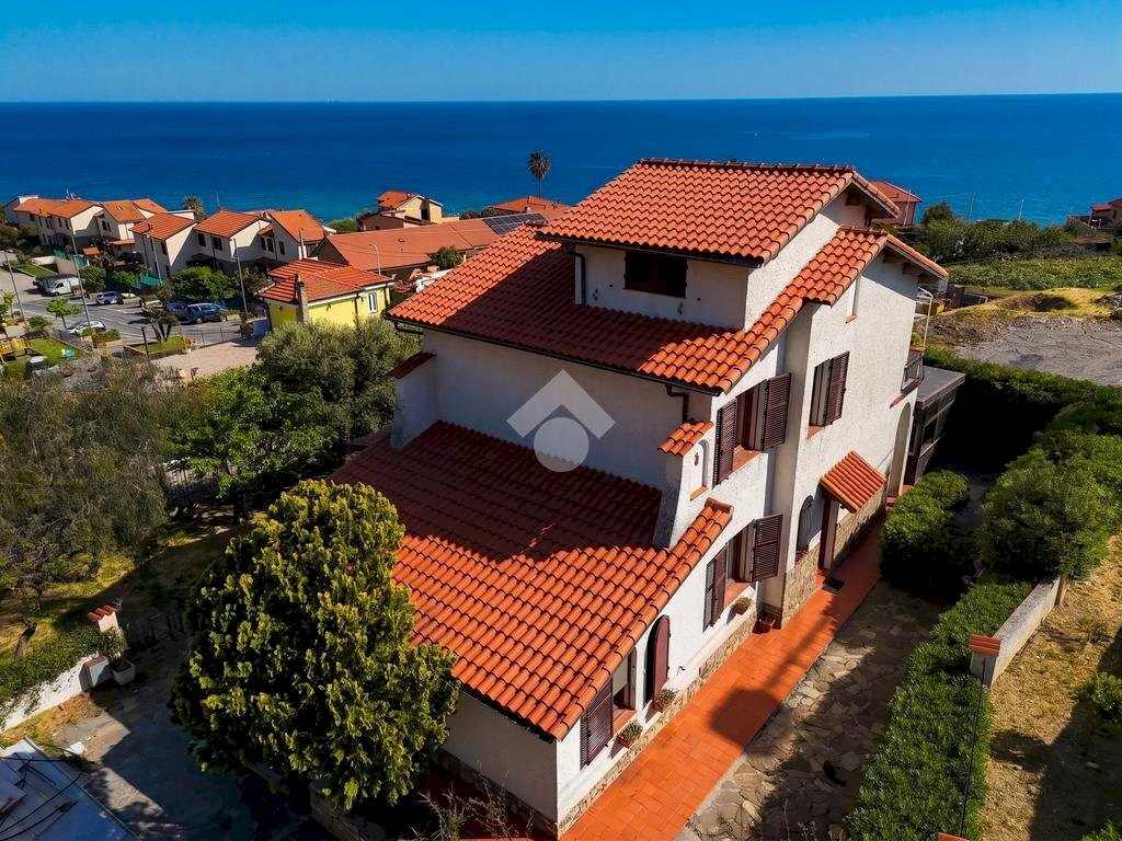 Villa Via 2 Giugno, Cipressa - foto 1