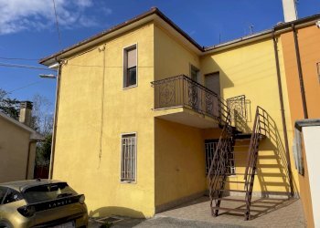 facciata - Casa indipendente Via Lucania 9, San Giovanni Teatino - foto 3