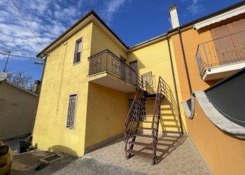 facciata - Casa indipendente Via Lucania 9, San Giovanni Teatino - foto 4