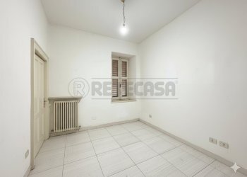 Gemini_Generated_Image_3u6b843u6b843u6b.png - Appartamento PIAZZA DELLA VITTORIA, Castelleone - foto 4