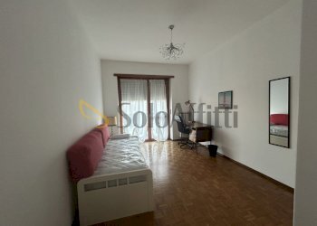 PRIMA CAMERA.jpg - Quadrilocale Via Filadelfia 50, Torino - foto 11